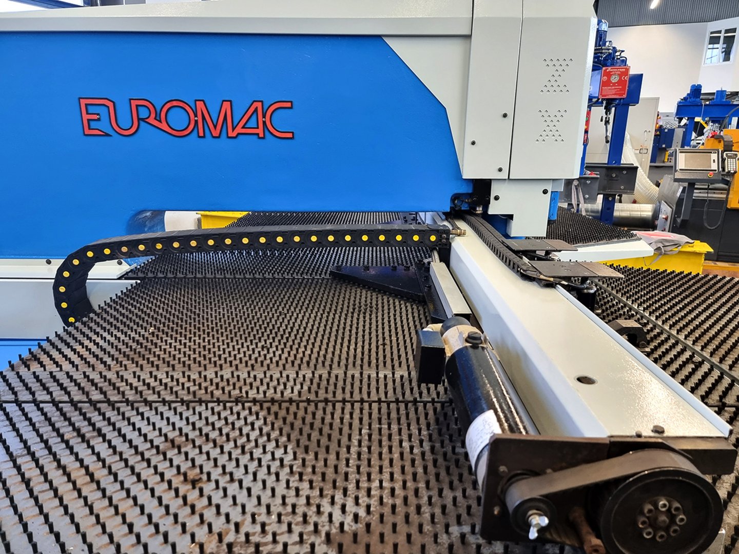 9647_euromac_06.jpg